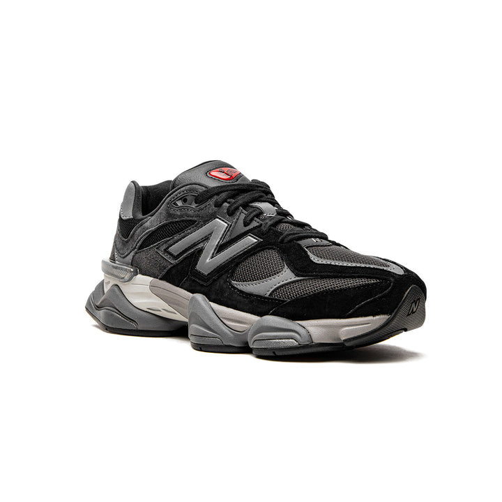9060 "Black/Castlerock"